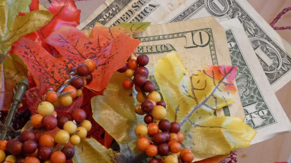 5 Tips To Financially Plan For Thanksgiving Dinner 2