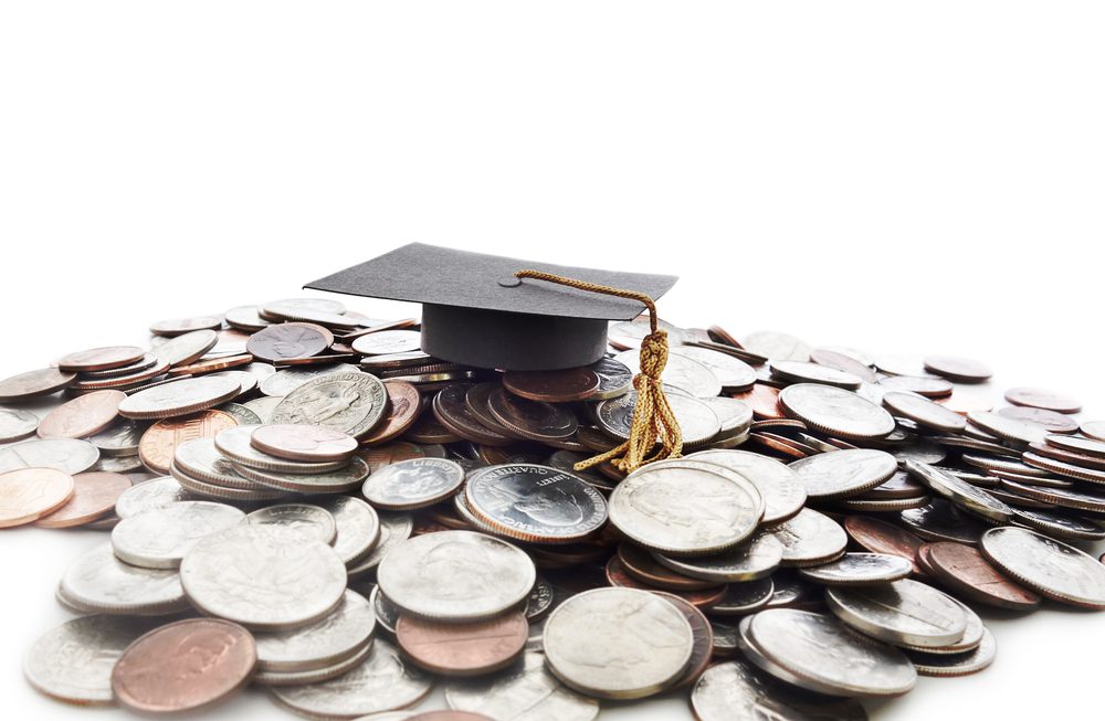 Taking Out A Student Loan: Pros And Cons 2