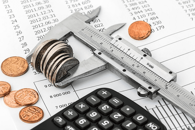 source: https://pixabay.com/photos/savings-budget-investment-money-2789112/
